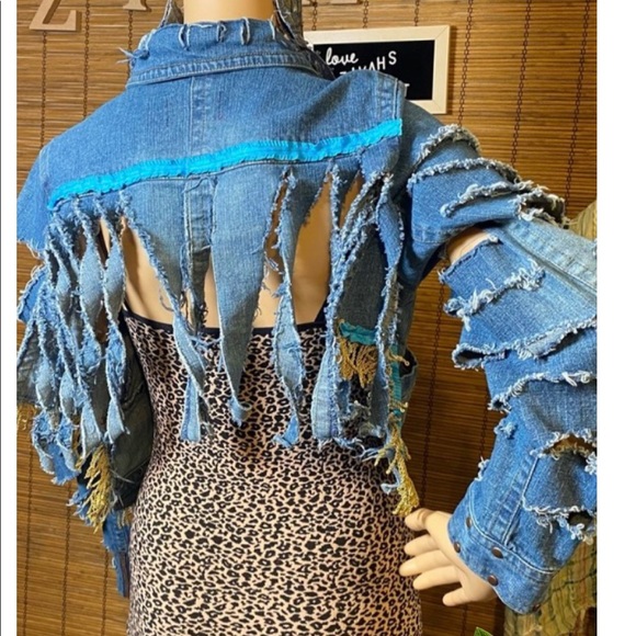 DISTRESSED REMAKE JACKET - Picture 8 of 8